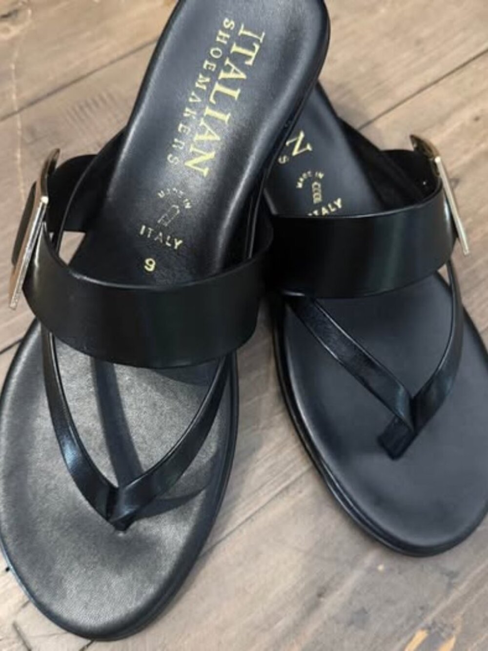 Beautiful Italian Shoemakers black sandals, Made in Italy, women’s size 9. Never